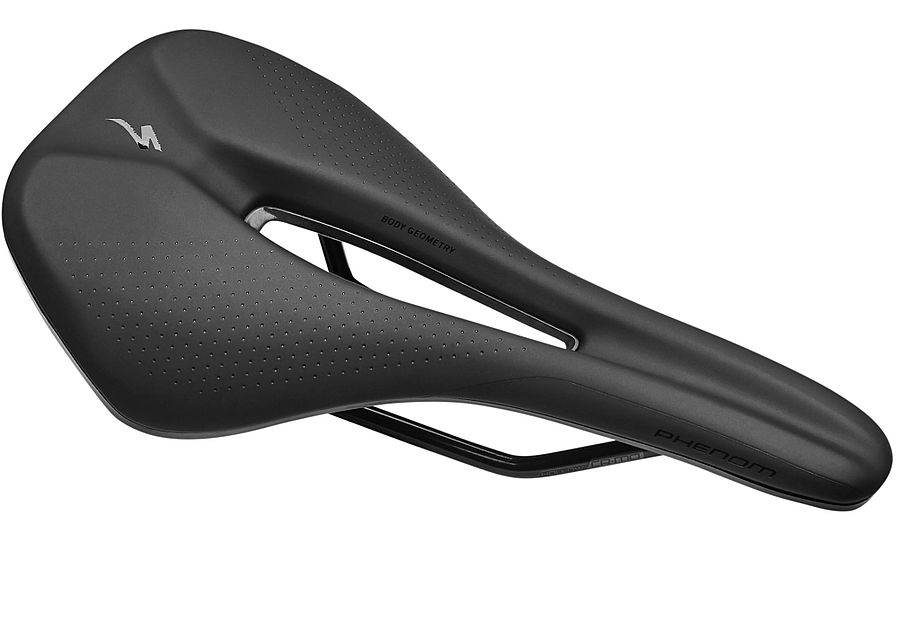 PHENOM COMP SADDLE BLK 143
